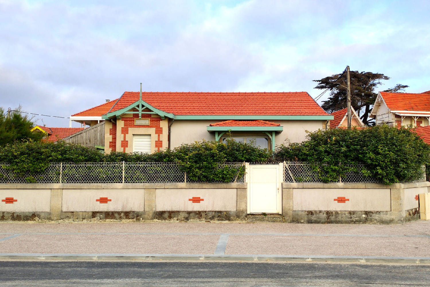 Ensemble unique de 2 maisons sur le front de mer à Soulac-sur-Mer